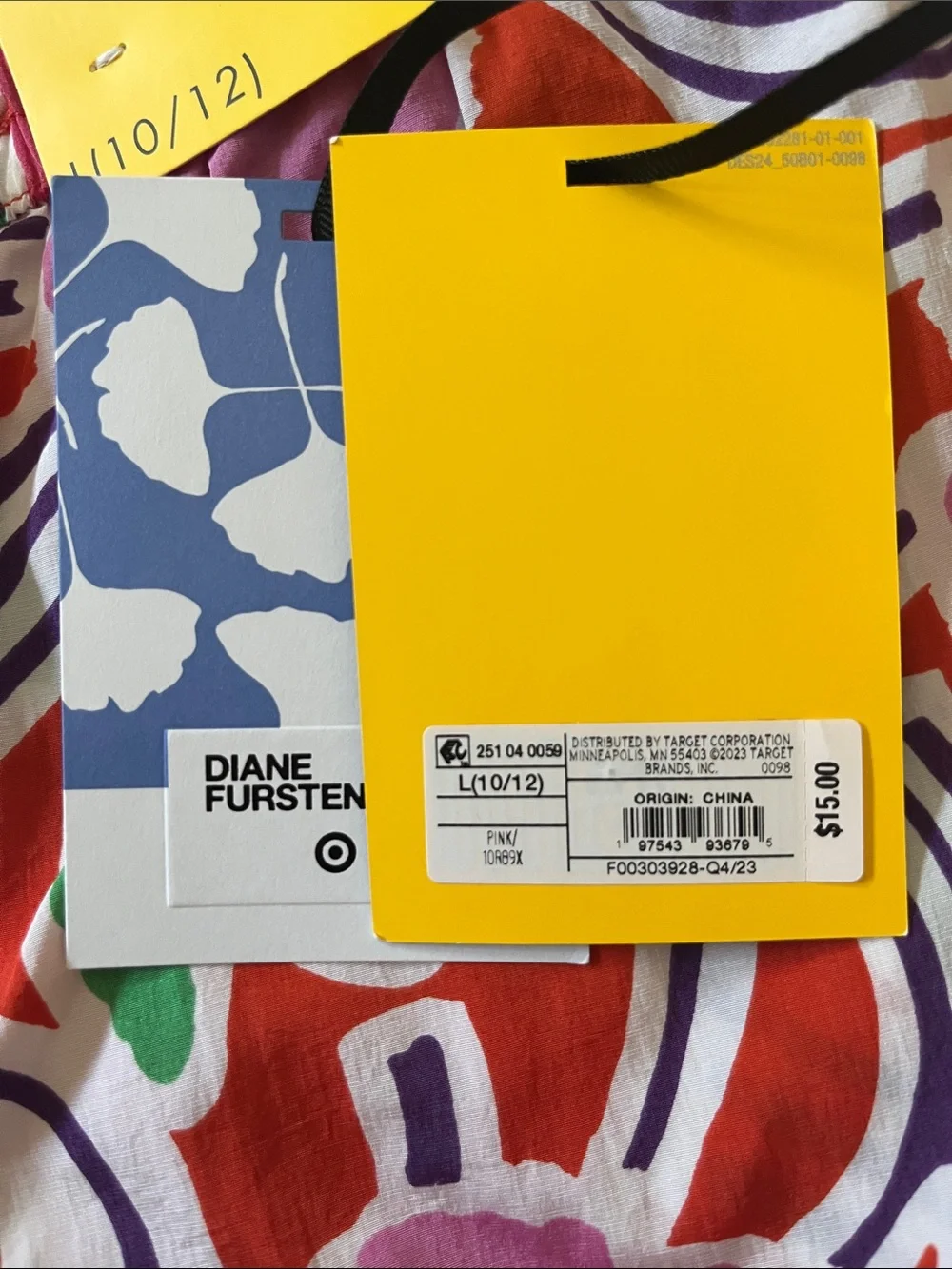 Diane Von Furstenberg great print